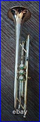 Beautiful polished brass 1960 Olds Tri-Color Special trumpet in great condition