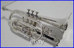 Getzen 580 Capri Series Cornet Shepherd's Crook, 2 Mouthpieces & case