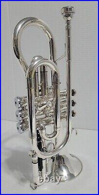 Getzen 580 Capri Series Cornet Shepherd's Crook, 2 Mouthpieces & case