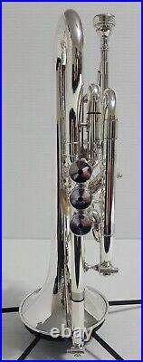 Getzen 580 Capri Series Cornet Shepherd's Crook, 2 Mouthpieces & case