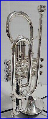 Getzen 580 Capri Series Cornet Shepherd's Crook, 2 Mouthpieces & case