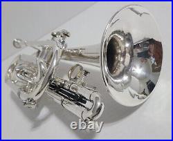 Getzen 580 Capri Series Cornet Shepherd's Crook, 2 Mouthpieces & case