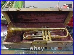 Getzen Super Deluxe Vintage Trumpet And Og Case Burgundy Interior. 72368 Patpend