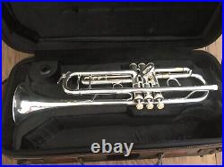 Giardinelli GTR-10S Pro Series Bb Trumpet with Case / Backpack & Extras Nice