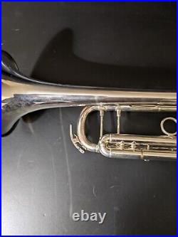 Giardinelli GTR10S Pro Series Bb Trumpet with Case, Backpack and 7C Mouthpiece