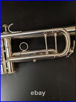 Giardinelli GTR10S Pro Series Bb Trumpet with Case, Backpack and 7C Mouthpiece