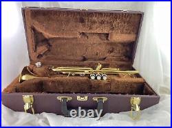 Trumpet Buescher factory Lacquer. Beauty with case & Mouthpiece