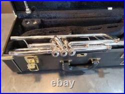 Yamaha Xeno YTR-8335 Bb Trumpet With Case, Mouthpiece, Papers