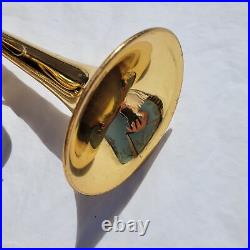 Yamaha YTR 2335 Bb Trumpet with Mouthpiece and Case Gold Brass Trumpet