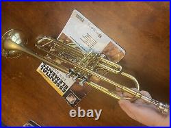 Yamaha YTR 2335 Trumpet with Mouthpiece